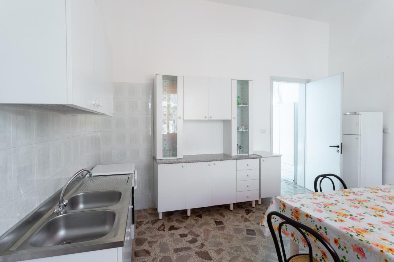 Appartamento Fronte Mare E Spiaggia Torre Mozza Ngoại thất bức ảnh